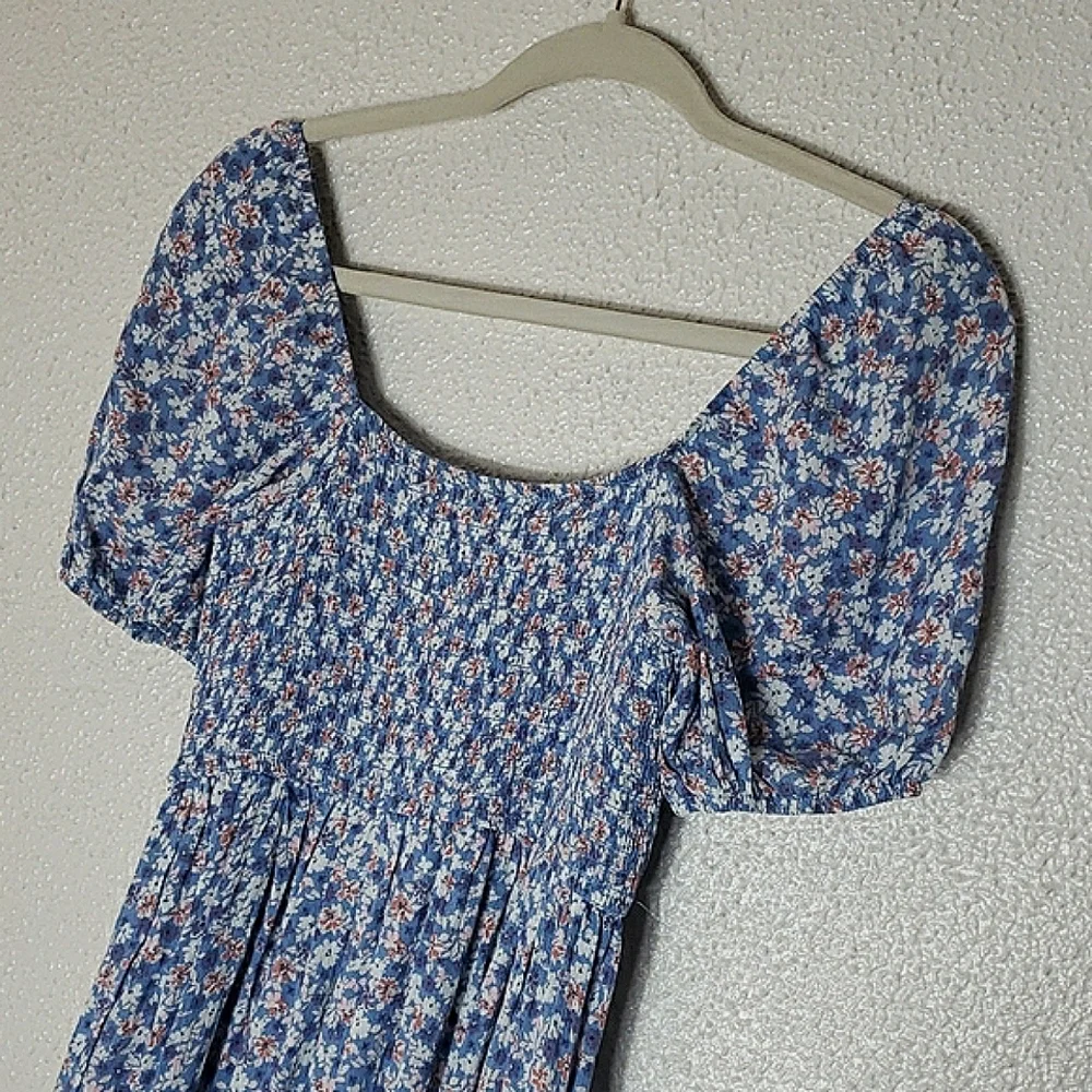 Altar'd State Tiered Floral Dress Scoop Neck Short Puff Sleeves Blue Multicolor - Picture 10 of 13